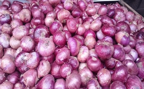কমেছে পেয়াজের দাম 