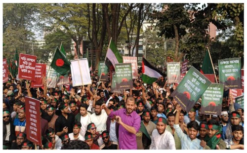 শেখ হাসিনার ফাঁসির দাবিতে উত্তাল শহীদ মিনার 