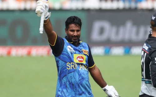 ৪৬ বলে ঝড়ো সেঞ্চুরি, ইতিহাস গড়লেন কুশাল পেরেরা 