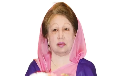 কাতার আমিরের পাঠানো এয়ার অ্যাম্বুলেন্সে লন্ডন যাচ্ছেন খালেদা জিয়া 