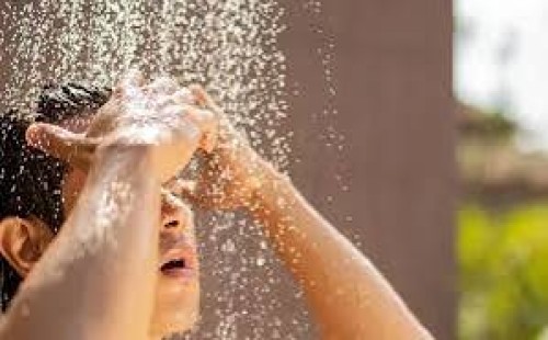 শীতে ঠাণ্ডা পানি দিয়ে গোসলের উপকারিতা 