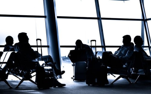 তুষার ঝড়ে যুক্তরাষ্ট্রে ৩ হাজার ফ্লাইট বাতিল 