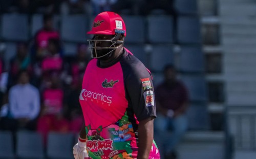 বিপিএল ছাড়লেন কর্নওয়াল 