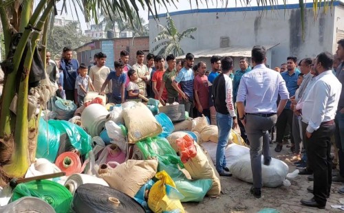 টঙ্গীতে পলিথিন কারখানা বন্ধ, দুই লাখ টাকা জরিমানা 