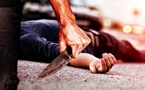 মায়ের প্রেমিককে ২ সন্তানের ছুরিকাঘাত 