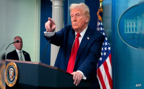 কানাডাকে আবারও অঙ্গরাজ্য হওয়ার প্রস্তাব 