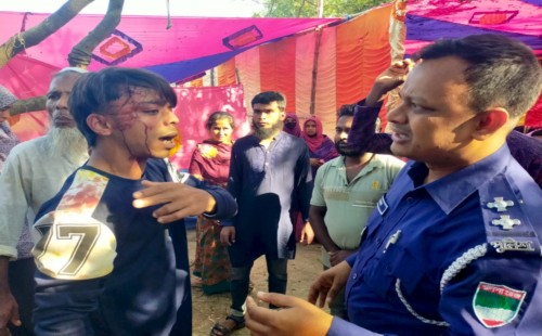 খতনার অনুষ্ঠানে মাংসের বদলে ঝোল দেওয়ায় মারামারি 