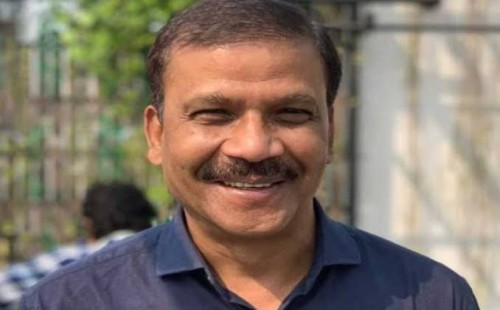 অযথা সময়ক্ষেপণ করে ক্ষমতায় থাকার বিন্দুমাত্র ইচ্ছা নেই সরকারের: আসিফ নজরুল 