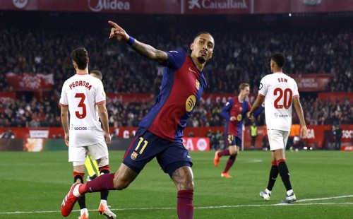 সেভিয়াকে উড়িয়ে রিয়াল-অ্যাতলেটিকোর সঙ্গে ব্যবধান কমালো বার্সেলোনা 