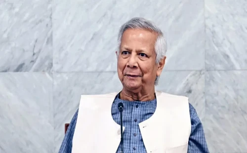 দেশি-বিদেশি গণমাধ্যমের সঙ্গে আয়নাঘর পরিদর্শনে ড. ইউনূস 