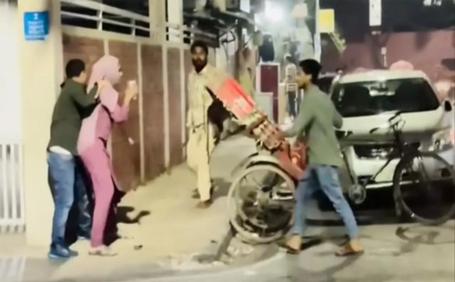 উত্তরায় দম্পতিকে কোপানোর ঘটনায় একজন গ্রেপ্তার 