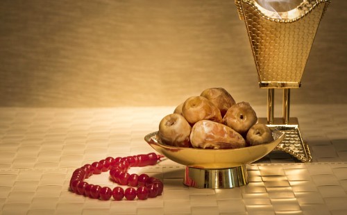 কাজের কারণে রোজা রাখা সম্ভব নয়? জেনে নিন করণীয় 