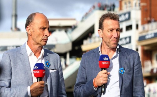 স্বাগতিক পাকিস্তান, সুবিধা পাচ্ছে ভারত; যা বলছেন আথারটন-নাসের 