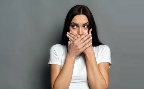 রোজা রাখা অবস্থায় হেঁচকি উঠলে করণীয় 