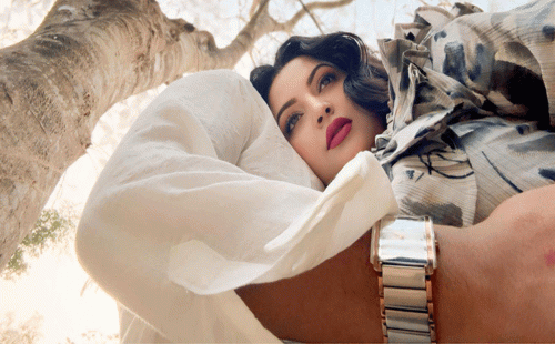 পরীমনিকে কার বাহুডোরে দেখা গেল? 