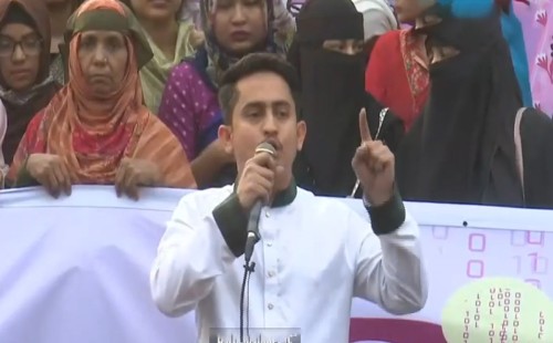 শকুনদের হাত থেকে বোনদের রক্ষা করা চ্যালেঞ্জ হয়ে দাঁড়িয়েছে: সারজিস 