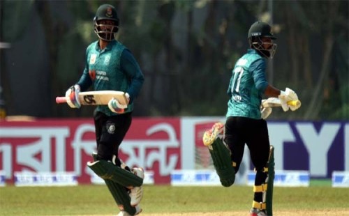 তামিম ইকবালের দুর্দান্ত সেঞ্চুরি, মোহামেডানের দাপুটে জয় 