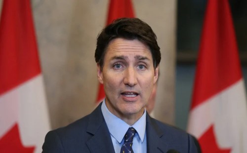 ‘অস্তিত্বের চ্যালেঞ্জে’ কানাডা 