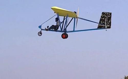 জুলহাস মোল্লার তৈরি প্লেন আবারও আকাশে উড়লো 