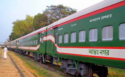 ঈদযাত্রায় স্বস্তি: যানজট কমবে, চলবে ১০টি বিশেষ ট্রেন 