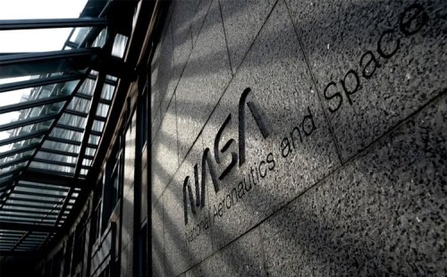 নাসায় বরখাস্ত, ছাঁটাই আশঙ্কা 