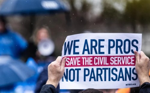 এপি, এফপি ও রয়টার্সের সঙ্গে চুক্তি বাতিল 