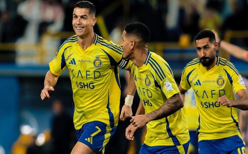 রোনালদোর ৯২৮তম গোল, ১০ জনের আল নাসরের দাপুটে জয় 