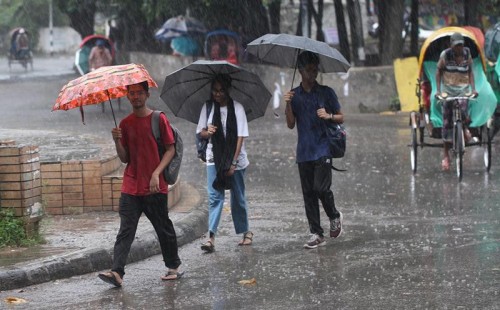 তিন বিভাগে বজ্রবৃষ্টির আভাস 