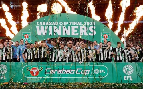 লিভারপুলকে হারিয়ে ৭০ বছর পর শিরোপার স্বাদ পেল নিউক্যাসল 