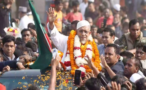 অস্ত্র মামলায় খালাস পেলেন লুৎফুজ্জামান বাবর 