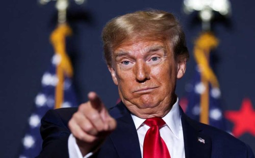 টেসলার গাড়িতে হামলায় ২০ বছরের জেল 