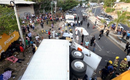 মেক্সিকোতে সড়ক দুর্ঘটনা, নিহত ১২ 