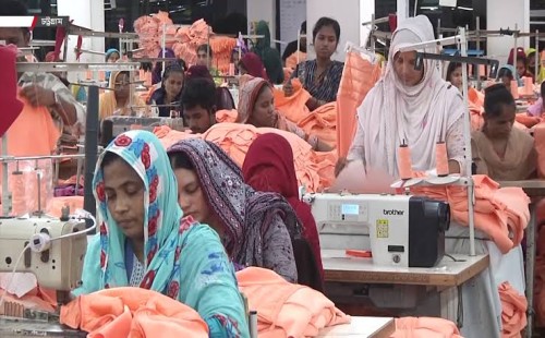 বাংলাদেশি পোশাকের চাহিদা বাড়ছে যুক্তরাষ্ট্রে 