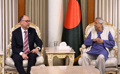 ড. ইউনূসের সঙ্গে পিটার হাসের সৌজন্য সাক্ষাৎ 