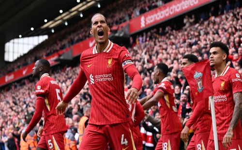 চলতি মাসেই শিরোপা পেয়ে যেতে পারে লিভারপুল 