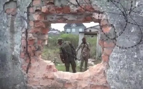 চাদে শতাধিক কয়েদির পলায়ন 