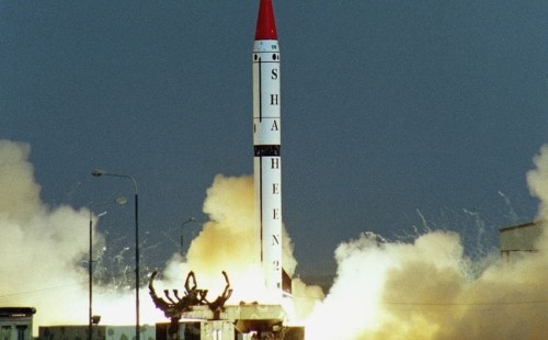 পাকিস্তানের ক্ষেপণাস্ত্র পরীক্ষার ঘোষণা 