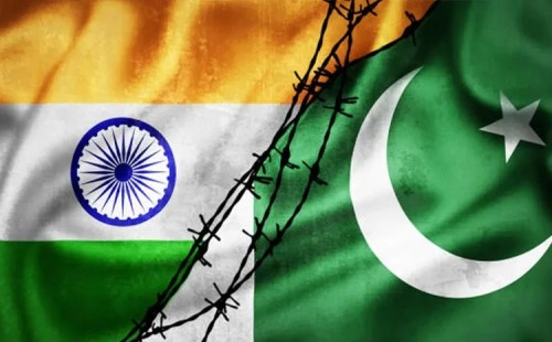 পাক-ভারত সংঘাতের ঝুঁকি বাড়ছে 