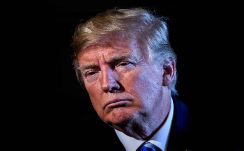 সমালোচনায় ‘স্বাধীন’ ট্রাম্প 