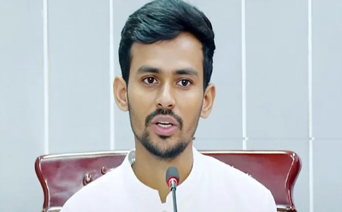 পদত্যাগের বিষয়ে সিদ্ধান্ত নেইনি, সুবিধামতো যেকোনো দলে যোগ দেব: আসিফ মাহমুদ 