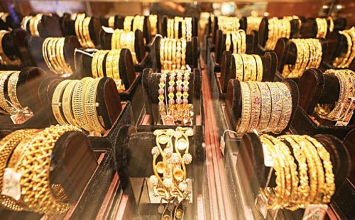 ভারত-দুবাইয়ের চেয়ে ভরিতে কত বেশি বাংলাদেশে স্বর্ণের দাম? 
