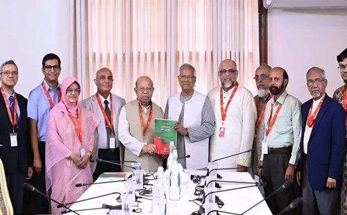 অতি দরিদ্র ২০ শতাংশ রোগীকে বিনামূল্যে চিকিৎসা দেওয়ার সুপারিশ 