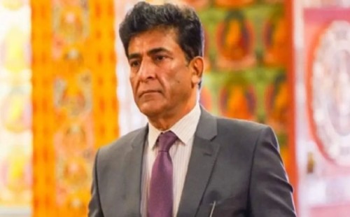 অনির্দিষ্টকালের ছুটিতে পাকিস্তানের হাইকমিশনার, নানা জল্পনা 