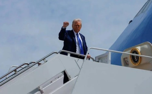 ট্রাম্পের উপসাগরীয় সফর শুরু 