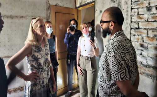 কেনেডির কাছে ‘আয়না ঘর’ এ বন্দি জীবনের কথা জানালেন মীর আহমাদ বিন কাশেম 