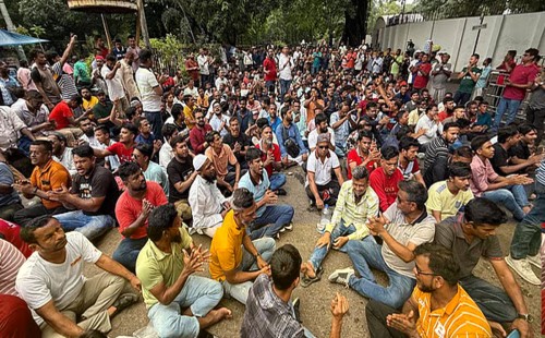 আজও কাকরাইল মোড়ে বিএনপির নেতাকর্মীদের কর্মসূচি অব্যাহত 