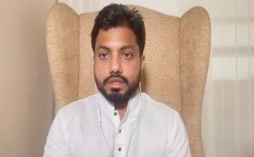 দুই উপদেষ্টার পদত্যাগের খবর না আসা পর্যন্ত লড়াই চলবে: ইশরাক 