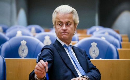 ভেঙে গেছে ডাচ সরকার 