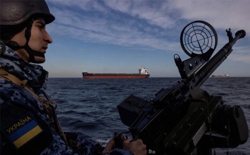 কিছুই থামছে না 