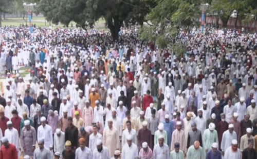 শোলাকিয়ায় লাখো মুসল্লির অংশগ্রহণে বৃহত্তম ঈদ জামাত সম্পন্ন 